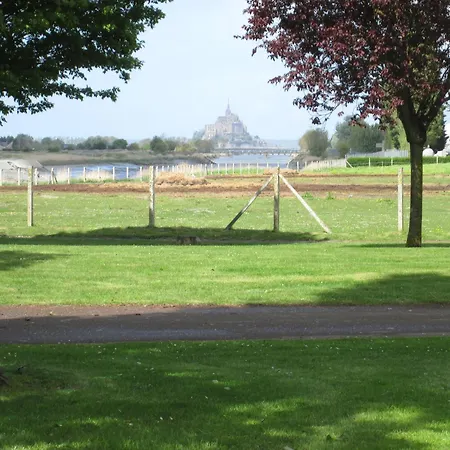 Village De De L'anse De Ferienhaus Moidrey