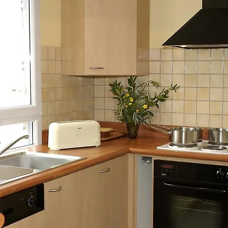 Village De De L'anse De