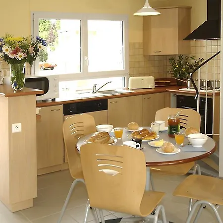 Village De De L'anse De *