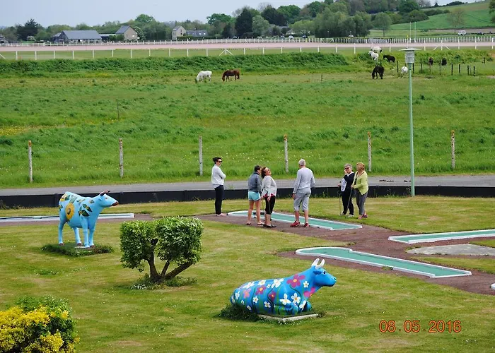 Village De De L'anse De